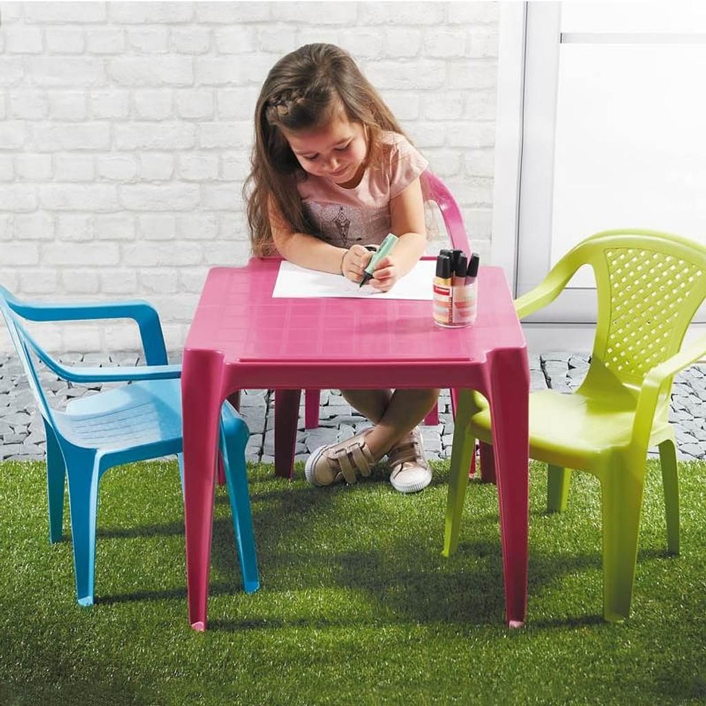 CHAMP children's table