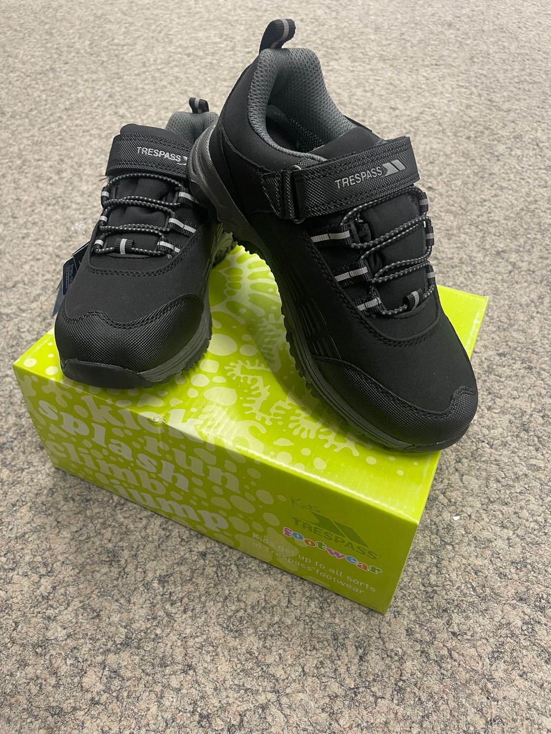 TRESPASS Harrelson low-cut kids trainer