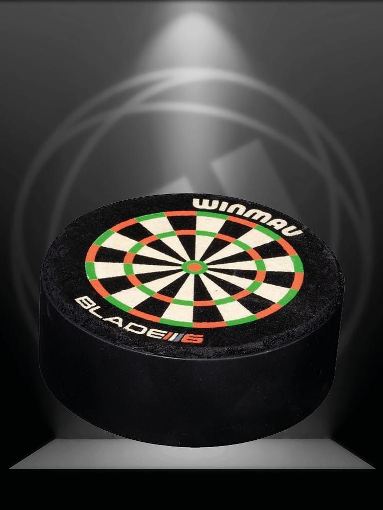 Winmau Blade 6 Dart Dock