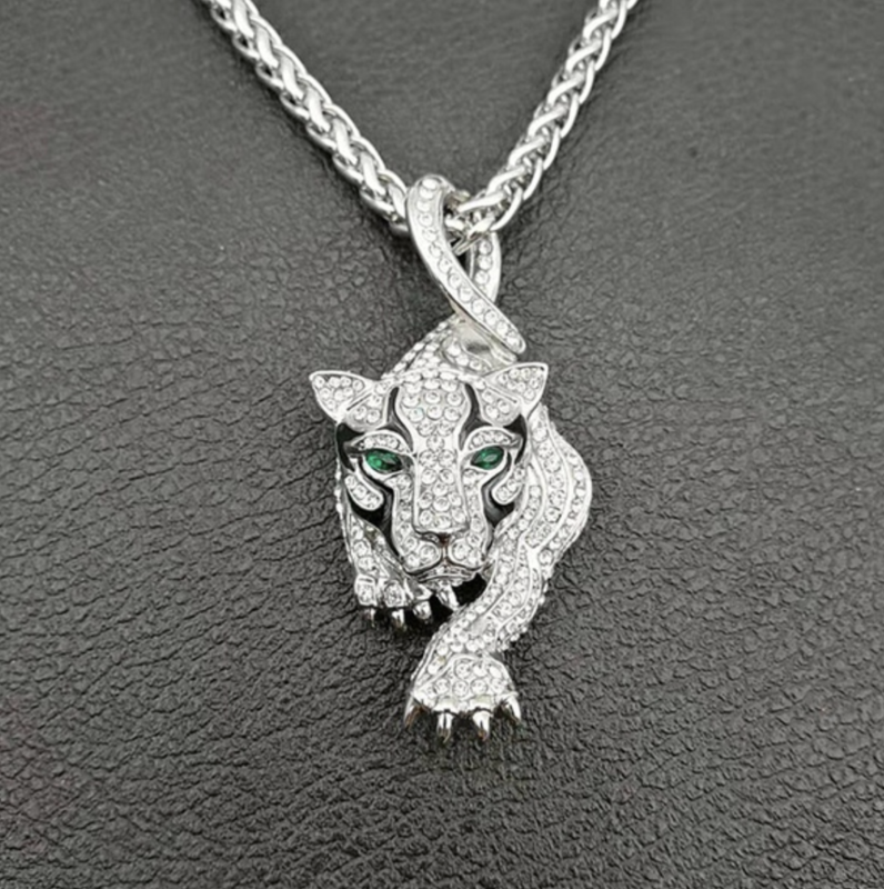 Strass, smaragd tijgerketting.