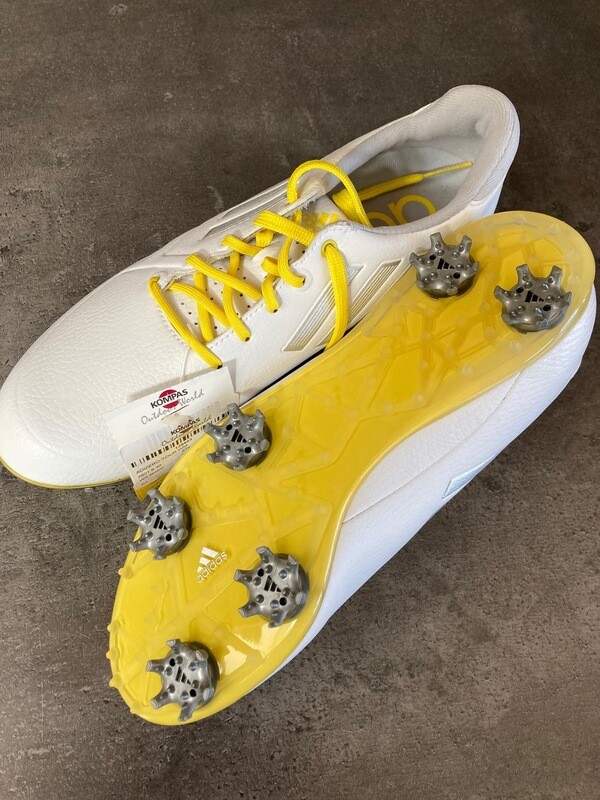 Dames Adidas adizero tour golfschoenen wit/paars. Dames Adidas adizero tour golfschoenen wit/paars.