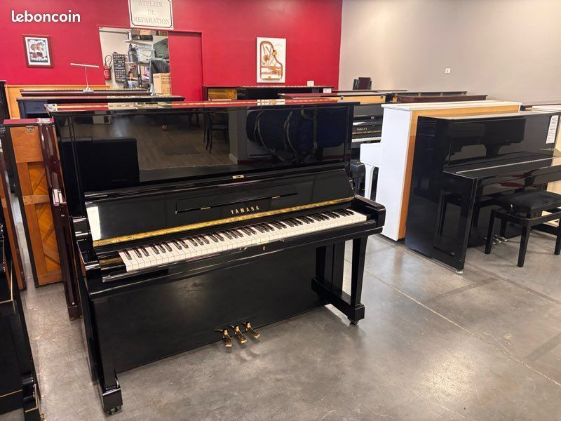 Yamaha U3 FS Yamaha U3 FS