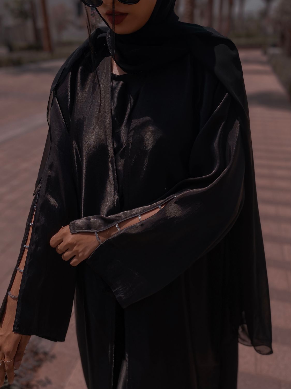 Trilliant cut Abaya