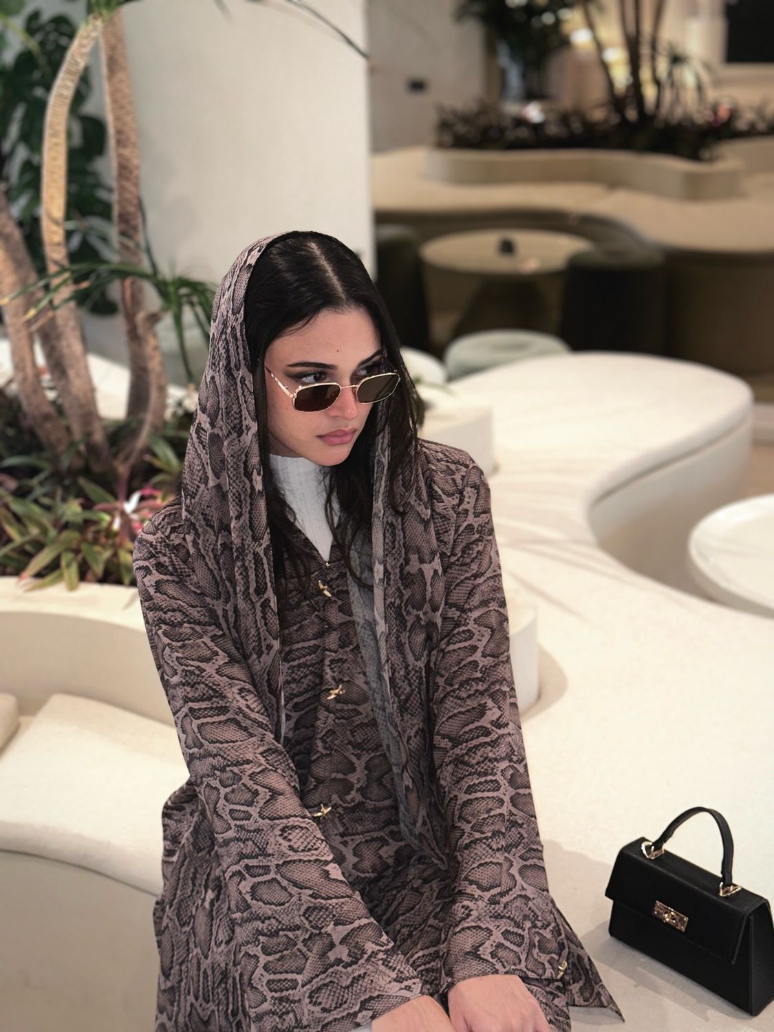 Serpentinè Abaya