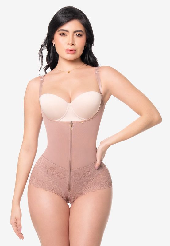 Body cierre central - Ariana