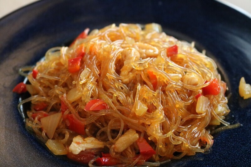 Spaghetti di soia con carne piccante
