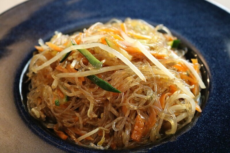 Spaghetti di soia con verdure