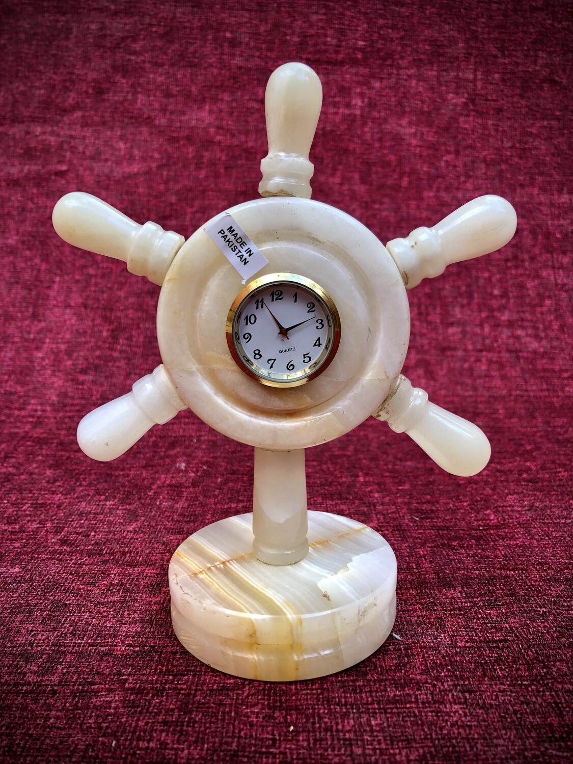 Onyx ship clock
