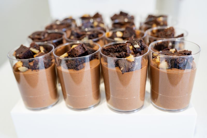 Chocolate mousse cups (box of 12)