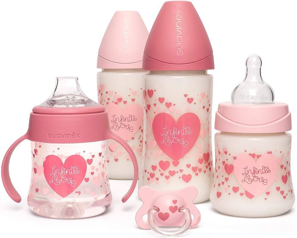 Conjunto My Essentials Estrela Rosa da Suavinex, com design moderno e cores vibrantes, ideal para atender às necessidades do bebê nos primeiros meses de vida.
