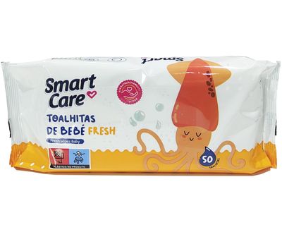 Pacote com 50 toalhitas umedecidas para uma limpeza refrescante e suave da pele do bebê.
