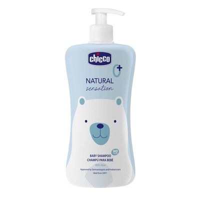  Frasco do Chicco Bebê Shampoo Natural Sensation 500ml com fundo branco.