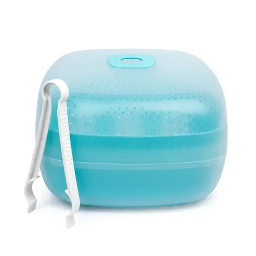 Esterilizador Suavinex de microondas com capacidade para 5 garrafas e acessórios.