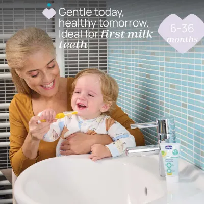 Chicco Pack 2 Escovas Primeiros Dentes 6-36M para bebés e crianças pequenas