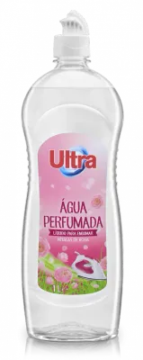 Um toque final perfumado para suas roupas com a Água para Engomar pétalas de rosa Ultra Pro.