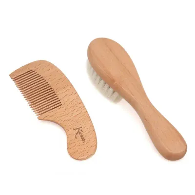 Conjunto de pente e escova Kiokids em madeira, ideal para cuidados delicados com bebês