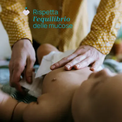 Detergente íntimo Chicco Baby Moments para higiene suave da pele sensível infantil
