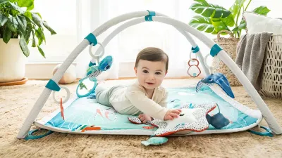 Tiny Love Tapete 2 em 1 Mobile Musical Treasure the Ocean