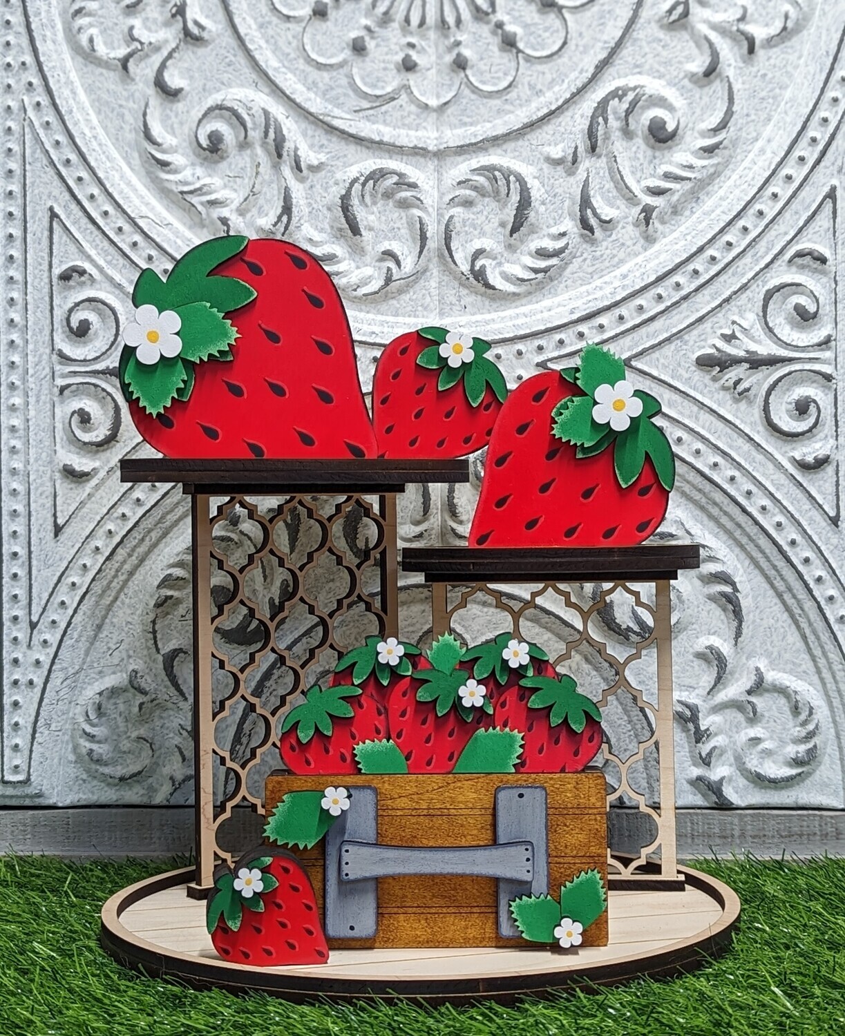 DIY Strawberry Shelf Sitters (Unpainted/Unglued)