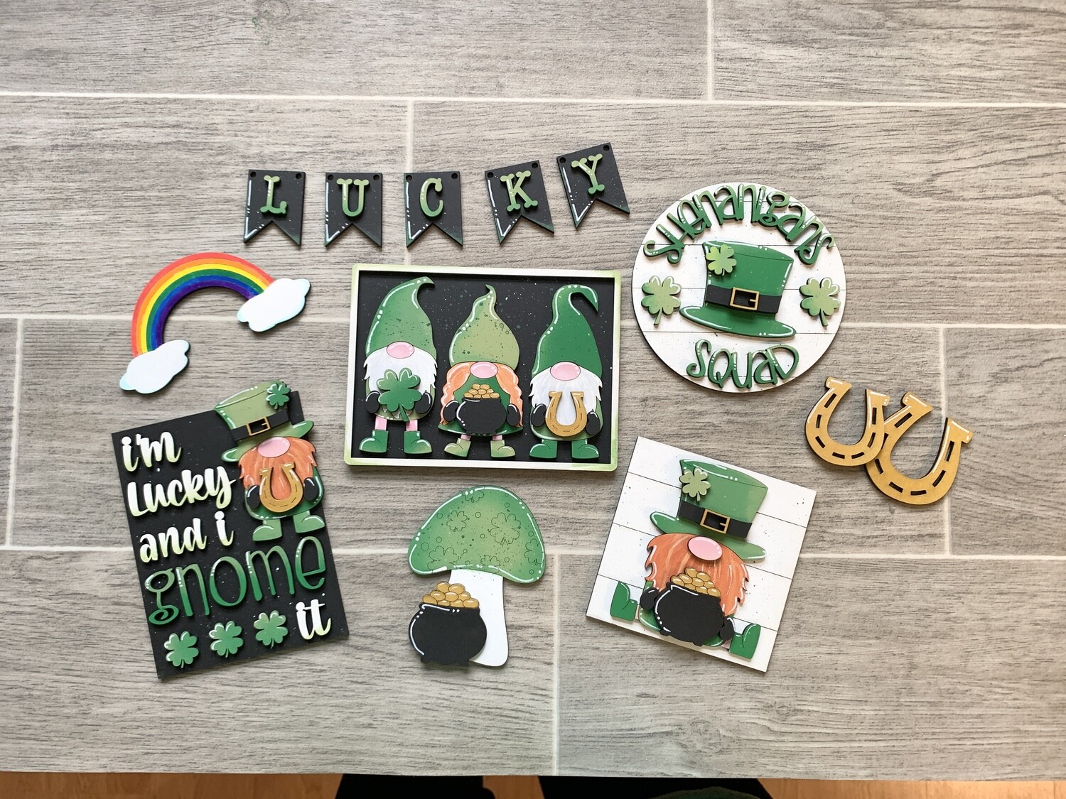 DIY Gnome St. Patrick&#39;s Day Tiered Tray Set