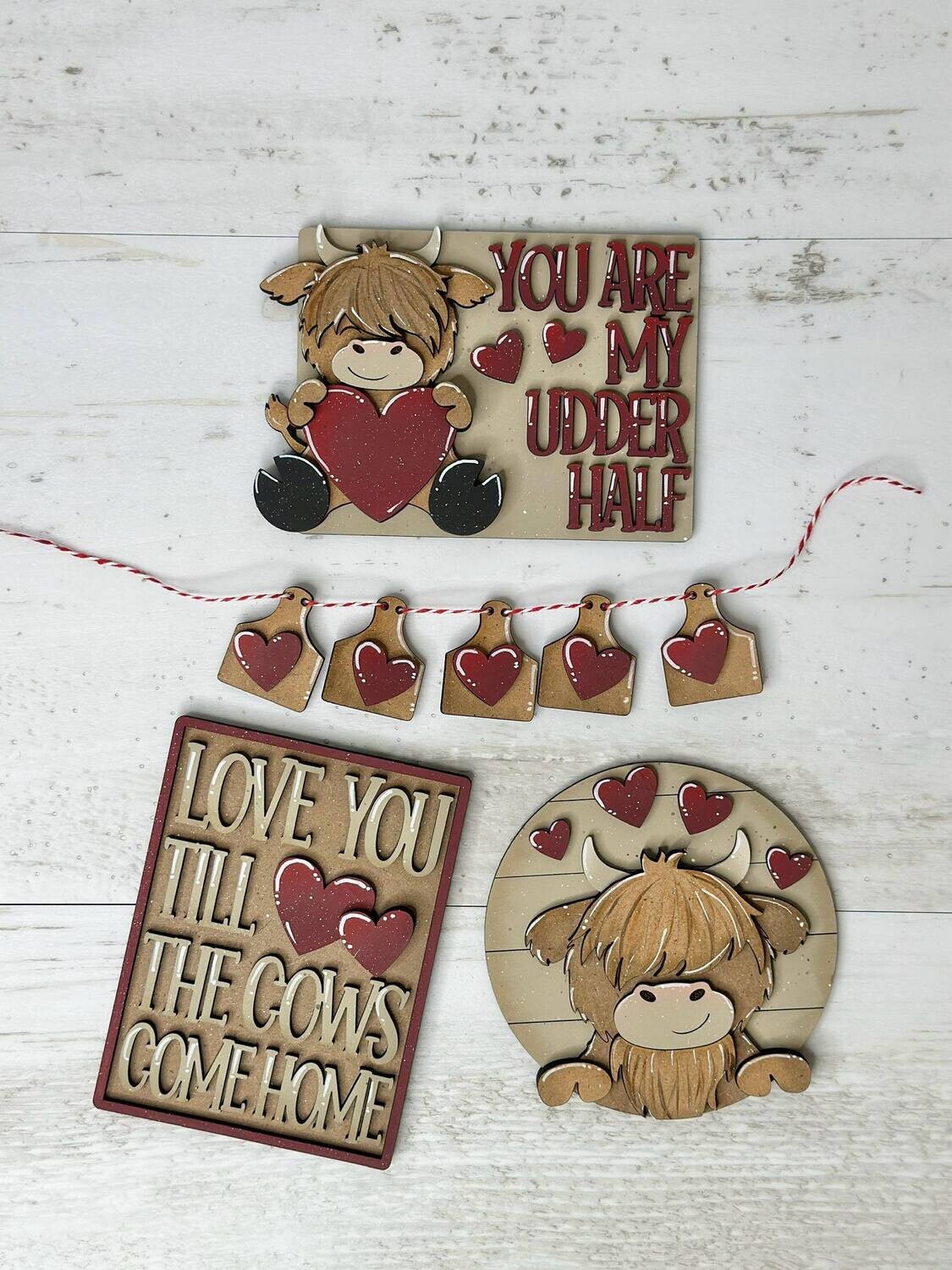 DIY Highland Cow Valentine QE Tiered Tray Set (Unpainted/Unglued)
