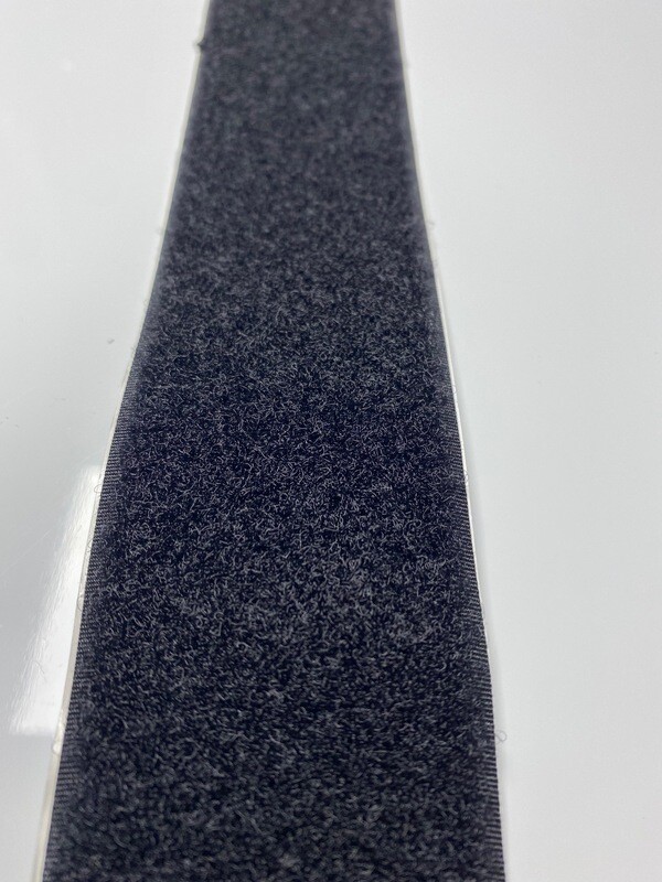 RUBAN ADHESIF AGRIPPANT NOIR BOUCLE 50MM, 25M