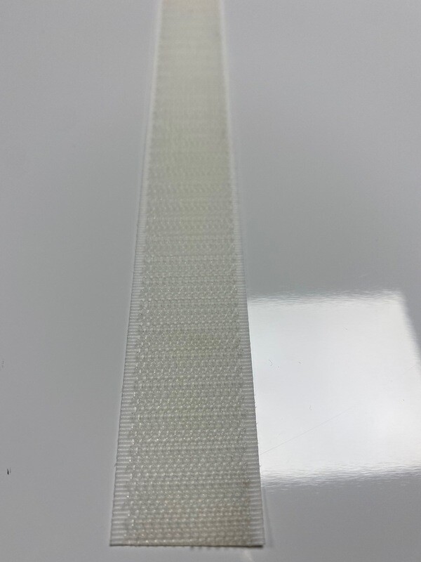 RUBAN ADHESIF AGRIPPANT BLANC CROCHET 25MM, 25M