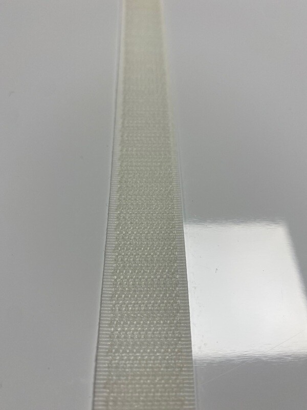 RUBAN ADHESIF AGRIPPANT BLANC CROCHET 20MM, 25M