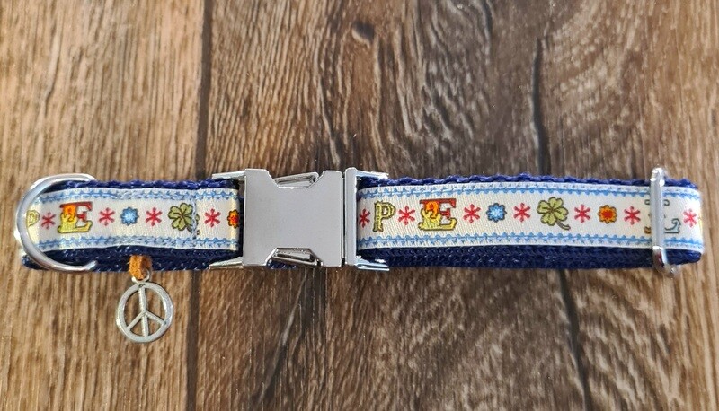 Hundehalsband "LOVE"