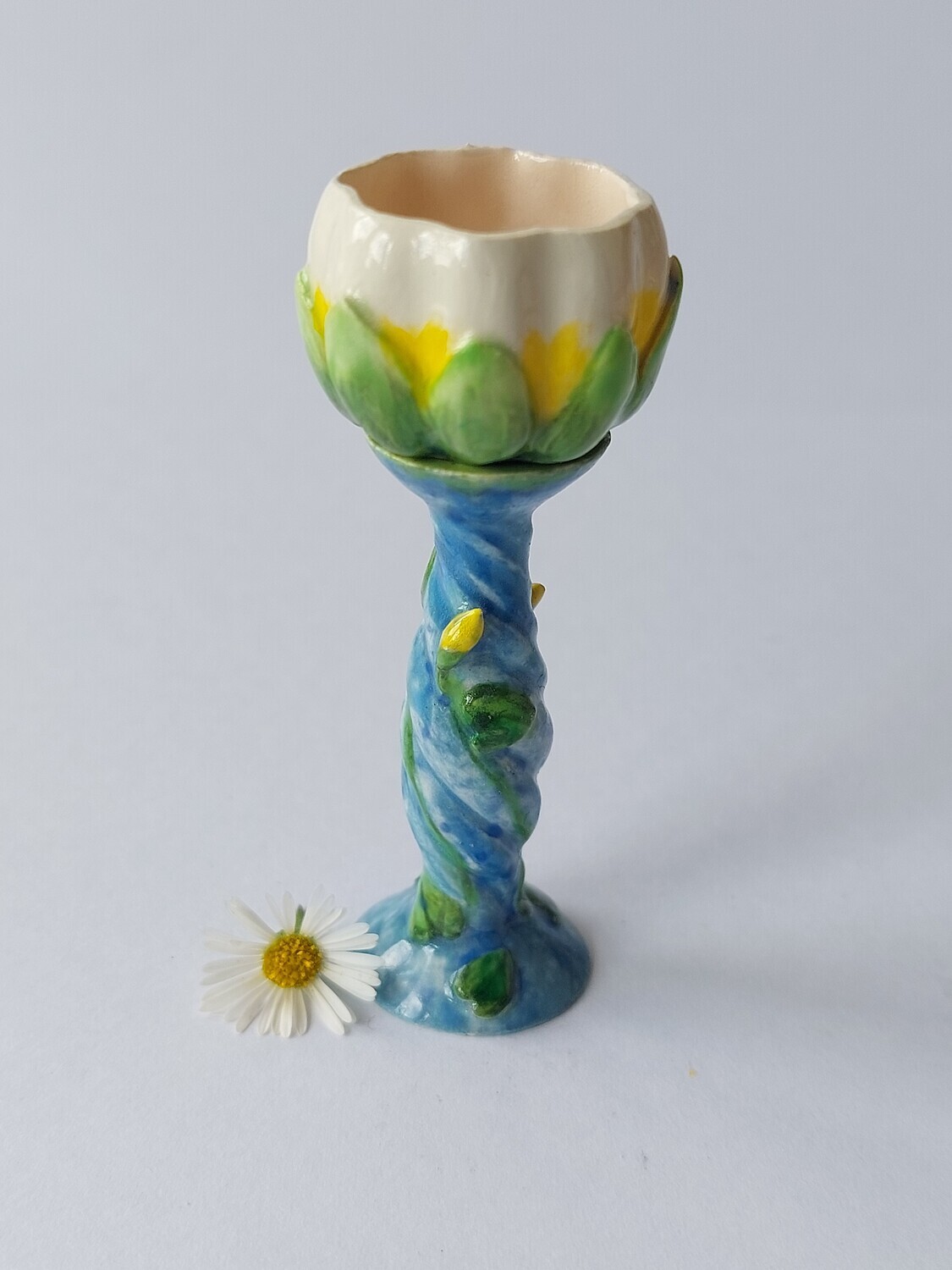 Lily Jardiniere and Pedestal