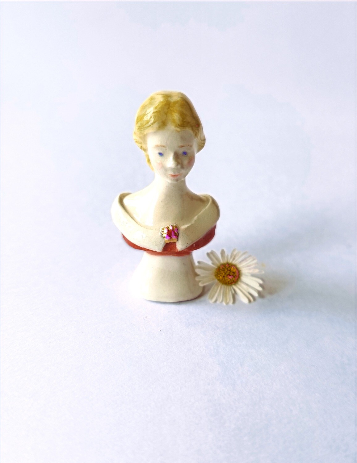 Swedish Nightingale Bust