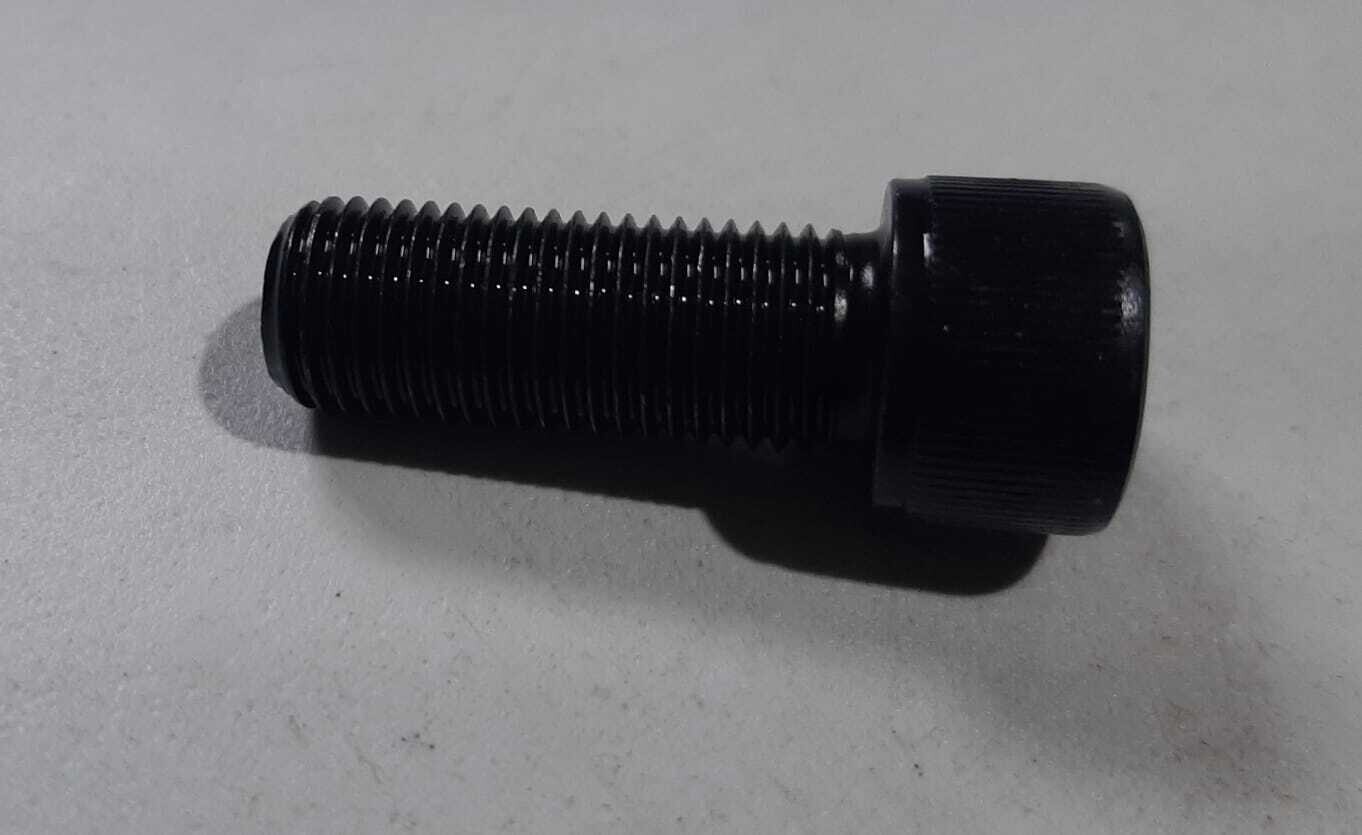 3/8 x 1&quot; SHCS Bolt