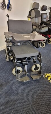 Approved Used Quickie Tango with Table and Power Recline