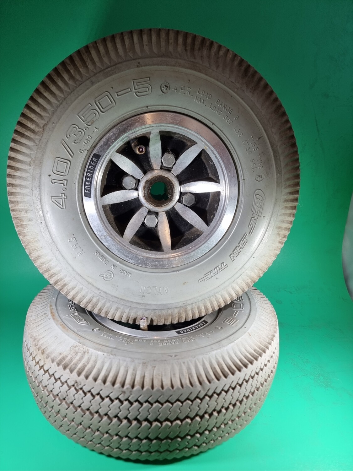 Mayfair s Rear wheels with Tyres as new