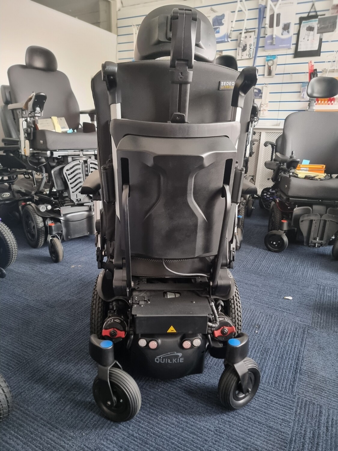Quickie Q500 m Power Lift and Tilt and back Recline 6mph New Batteries 102
