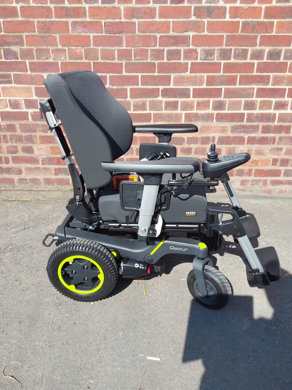 Approved Used Q500R New Batteries 4mph