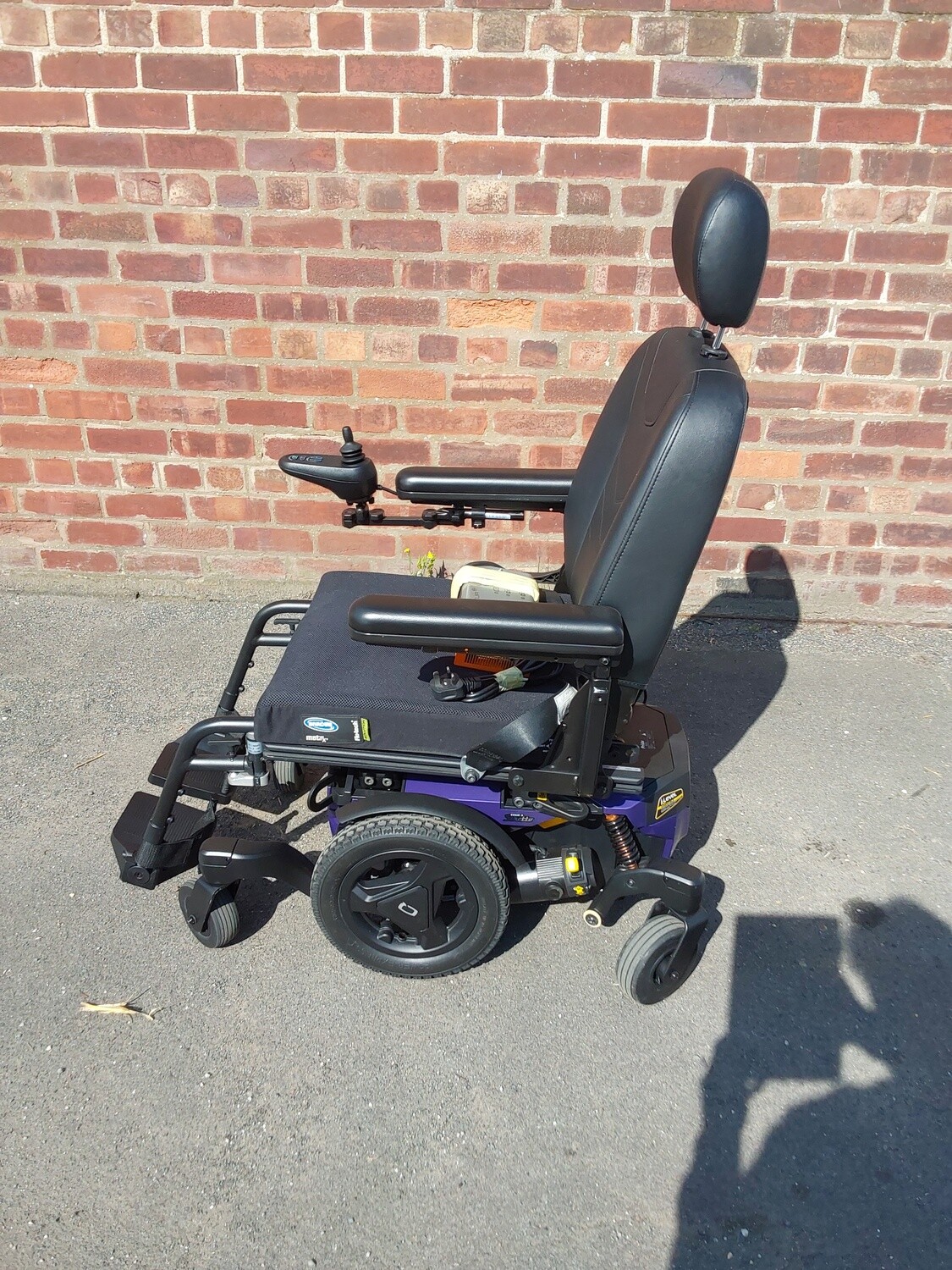 Approved Used Quantum Edge 3 Stretto Mint
