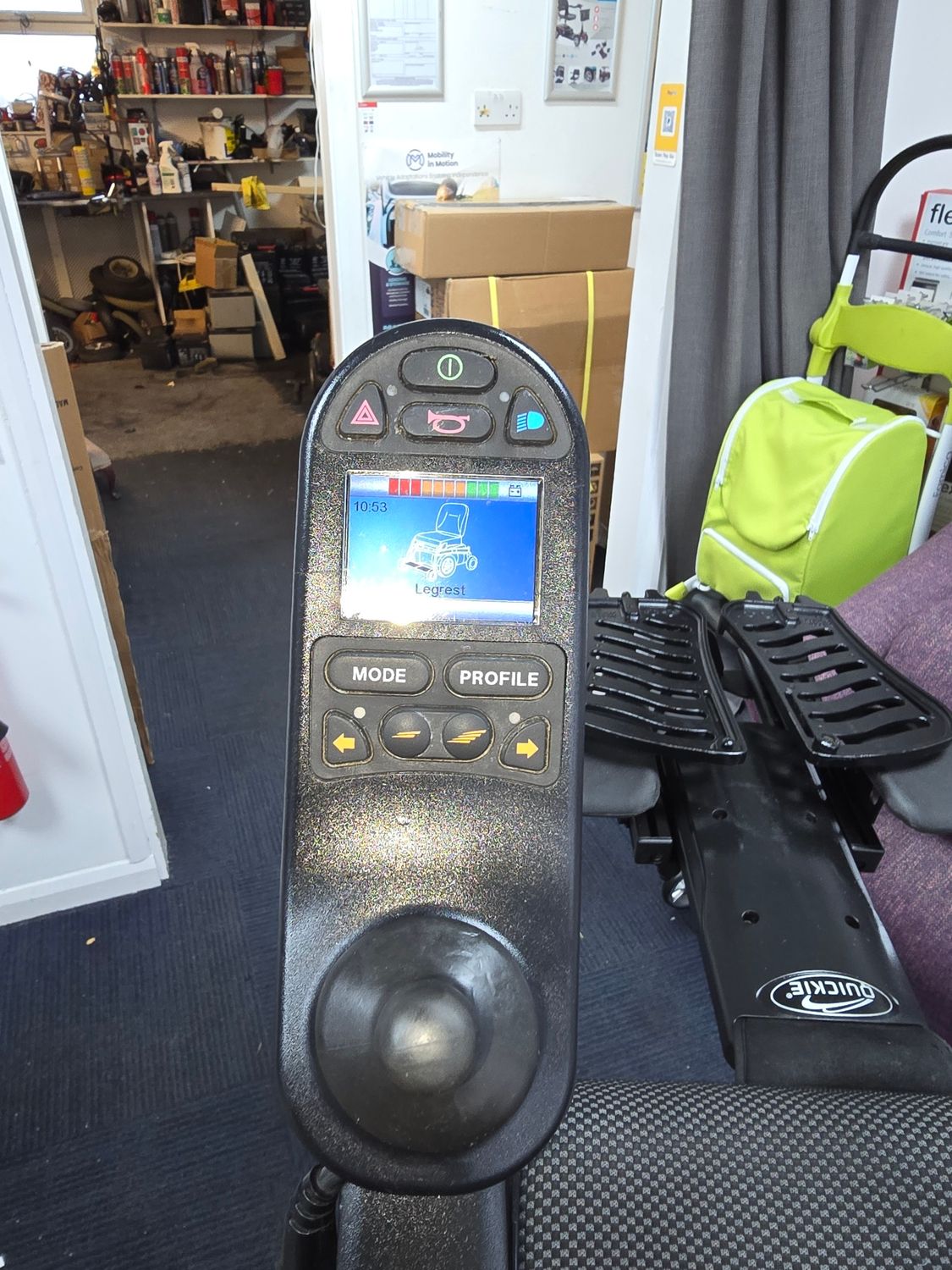 SUNRISE QUICKIE Q700 M 6MPH ELECTRIC EVERYTHING POWERCHAIR ELECTRIC WHEELCHAIR