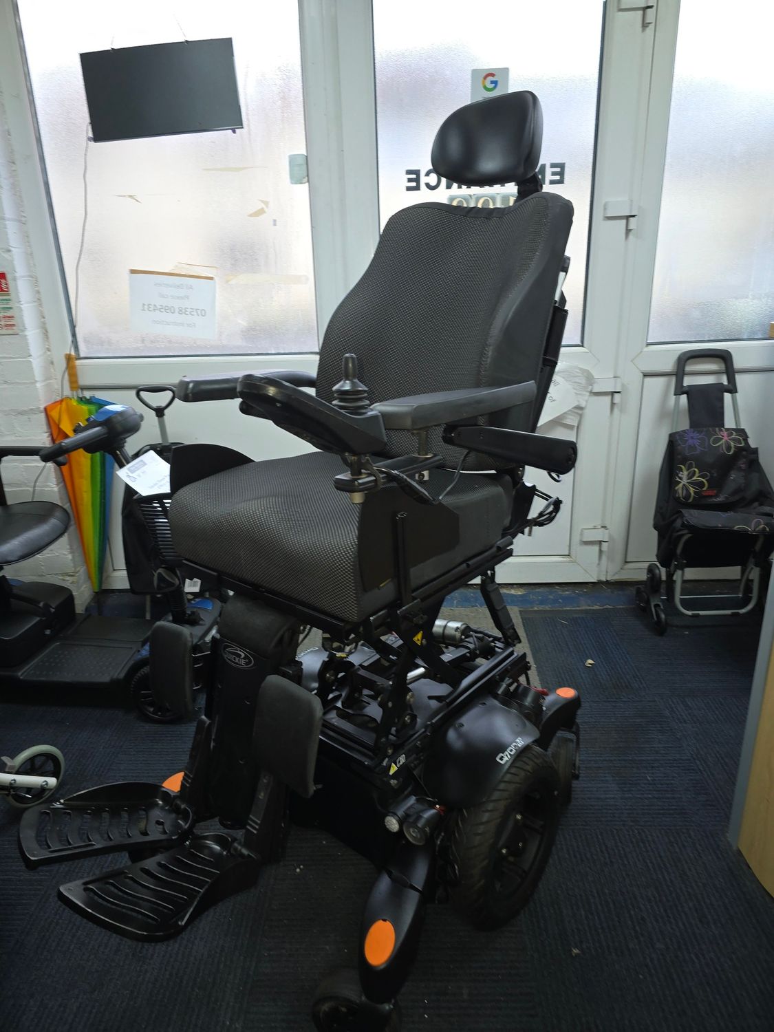 SUNRISE QUICKIE Q700 M 6MPH ELECTRIC EVERYTHING POWERCHAIR ELECTRIC WHEELCHAIR