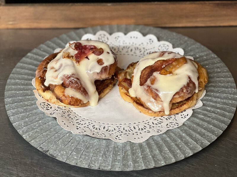 Bacon Cinnamon Roll (4pk)