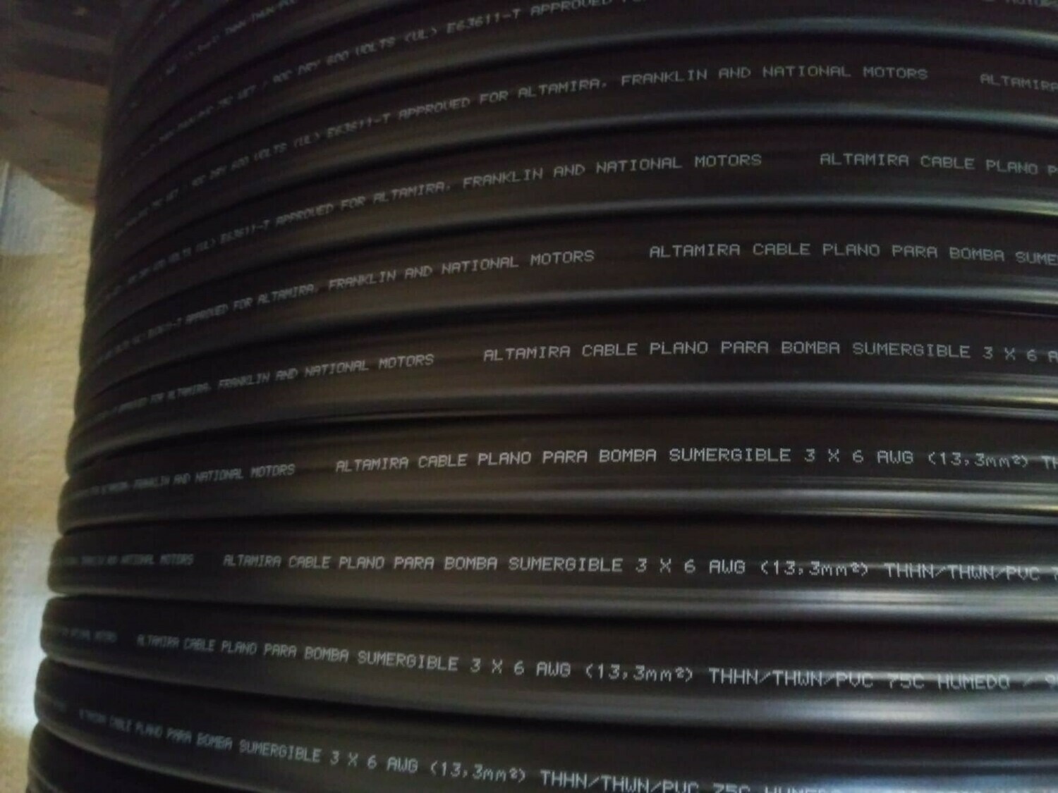 Submersible cable