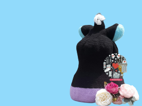 Crochet display form