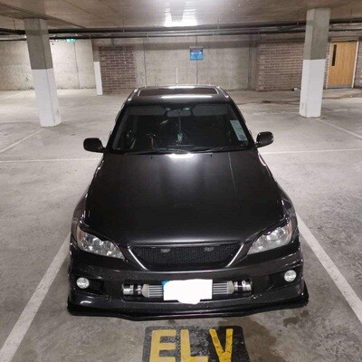 LEXUS IS200