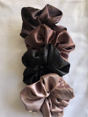 SATIN NUDE SCRUNCHIE COLLECTION