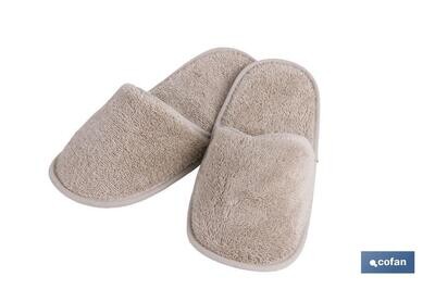 ZAPATILLAS BA�O BEIGE MODELO ABISINIA TALLA.M