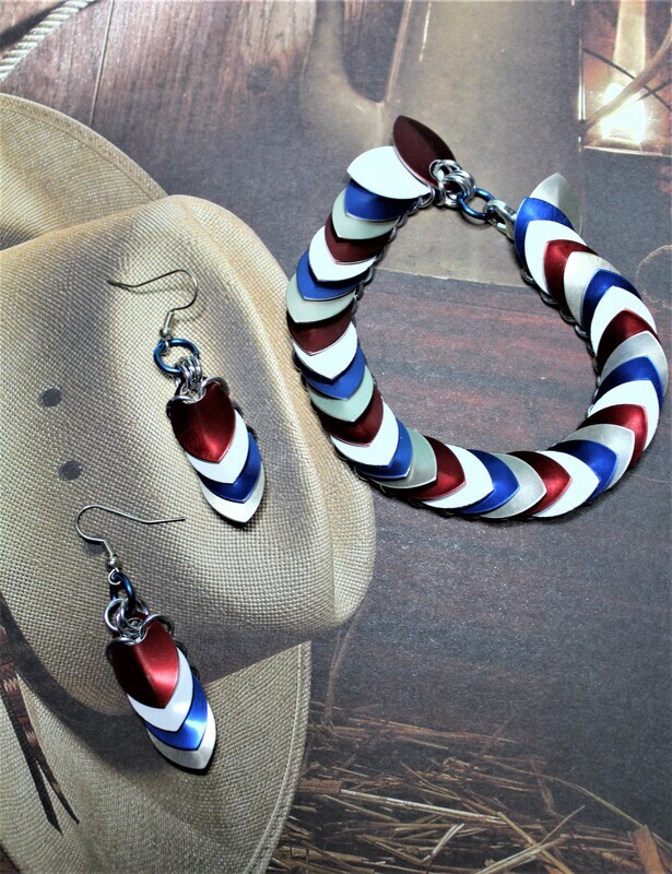 Chainmail Red White and Blue Bracelet Set