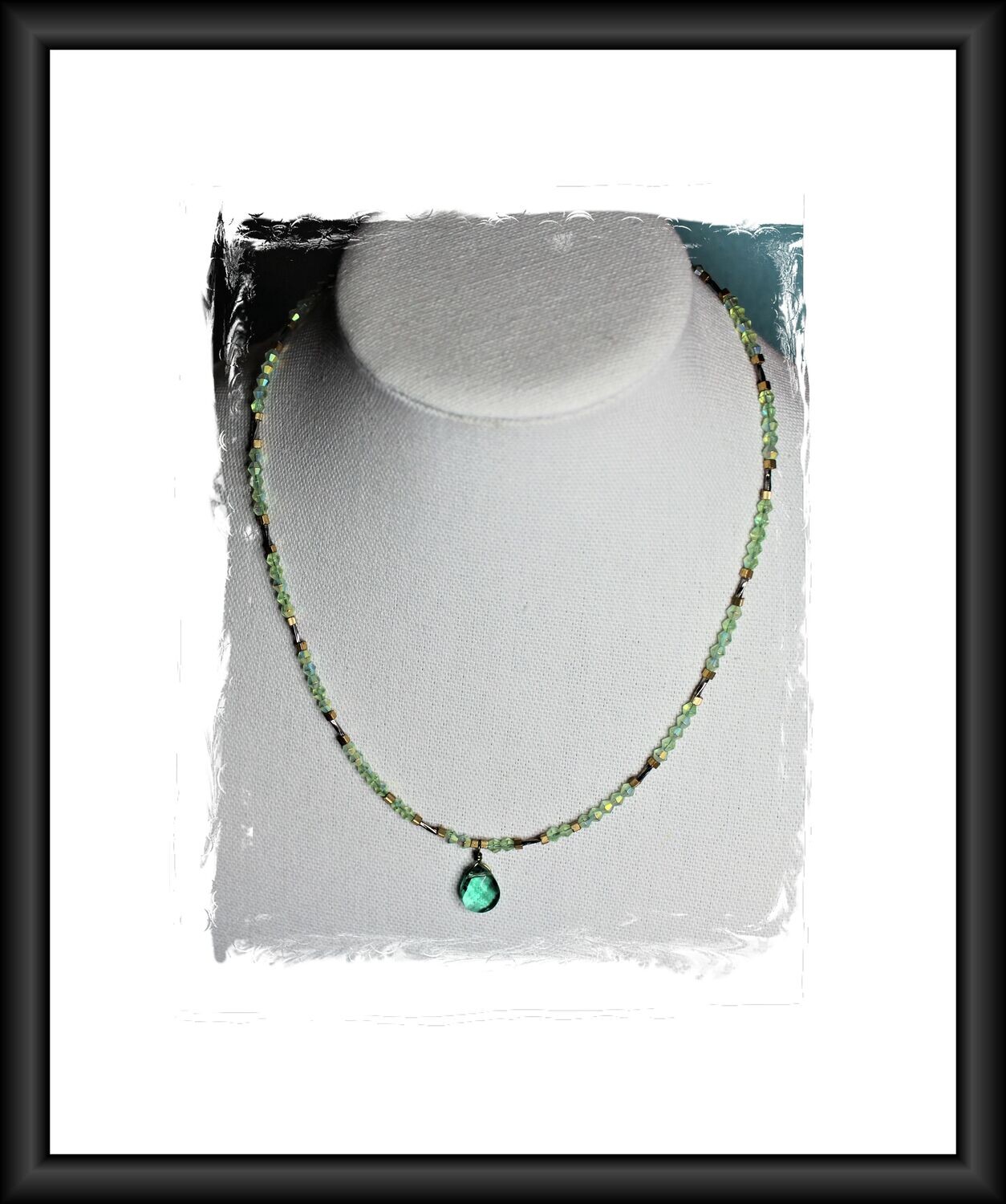 Green Teardrop Beaded Necklace Set