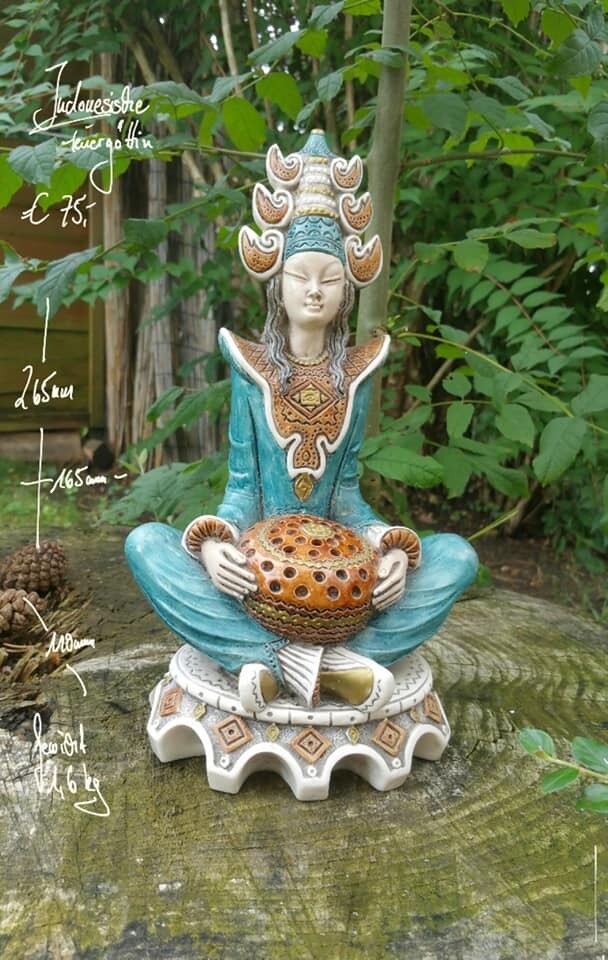 Indonesische Feuergöttin 1,6 kg