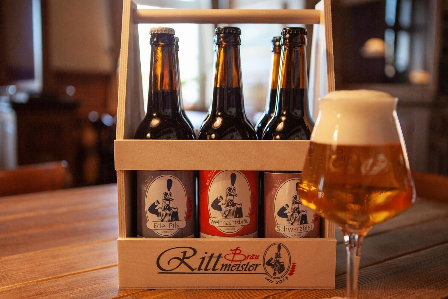 6er Träger Rittmeisterbräu (Holzträger) 6er Träger Rittmeisterbräu (Holzträger)