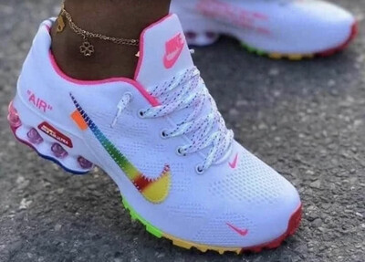 Nike Rainbow Flyknit Set